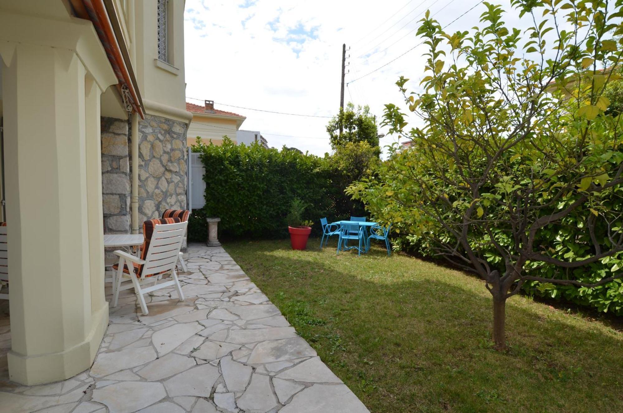 Appartamento D'époque Avec Jardin Et Parking 4 Personnes Le Port De Nizza
